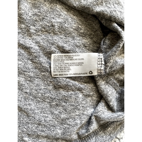 Universal Thread Medium Charcoal Gray Short Sleeve Crewneck Shirt. - Picture 4 of 6